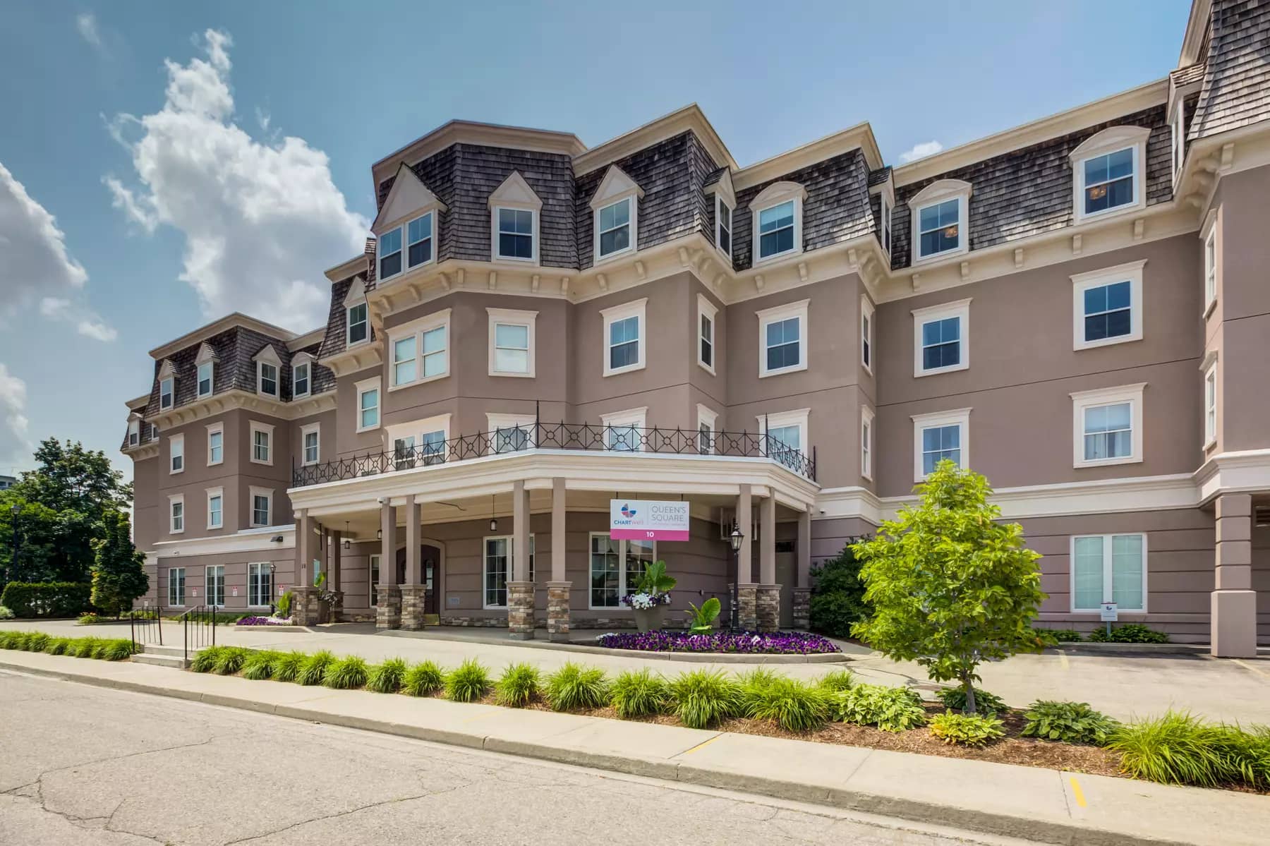 Exterior at Chartwell Queen's Square Retirement Residence