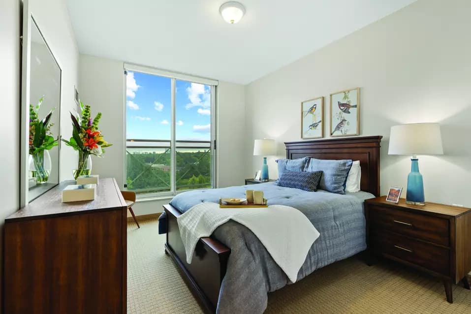 Suite bedroom at Chartwell Scarlett Heights Retirement Residence