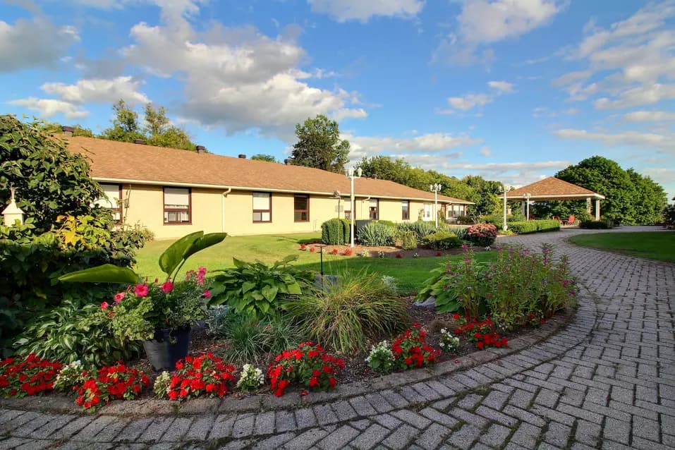 beautiful garden at chartwell rosedale retirement residence