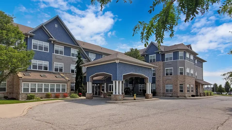 Close up view of exterior at Chartwell Royal Oak Village