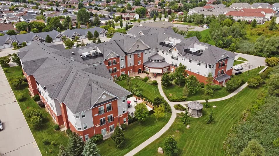 Drone view of exterior of Chartwell Franklin Park