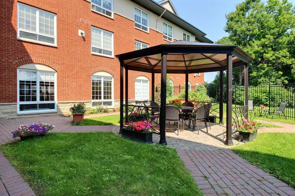 gazebo at chartwell empress kanata retirement residence