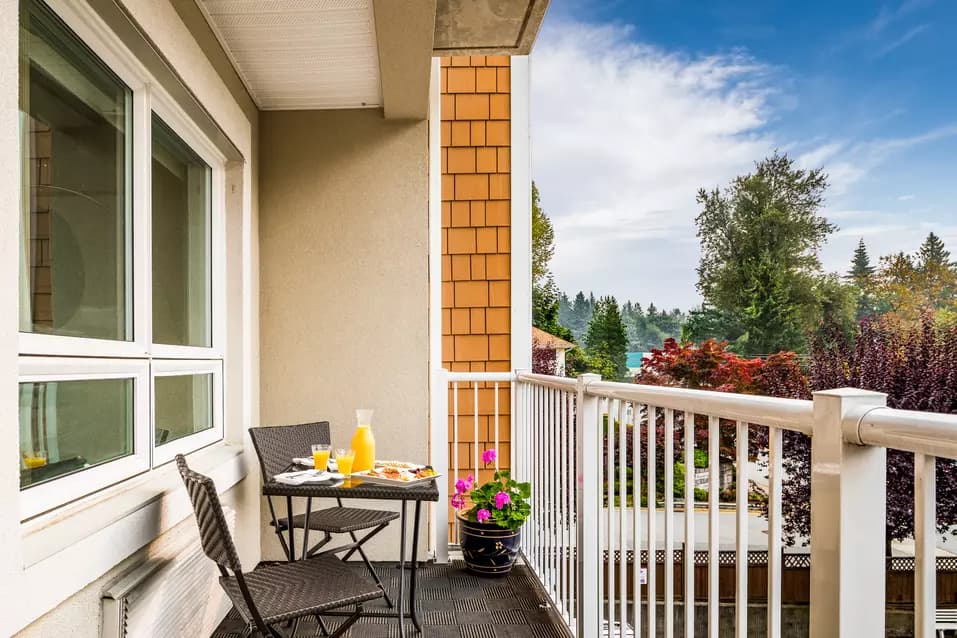 balcony at chartwell cedarbrooke retirement residence