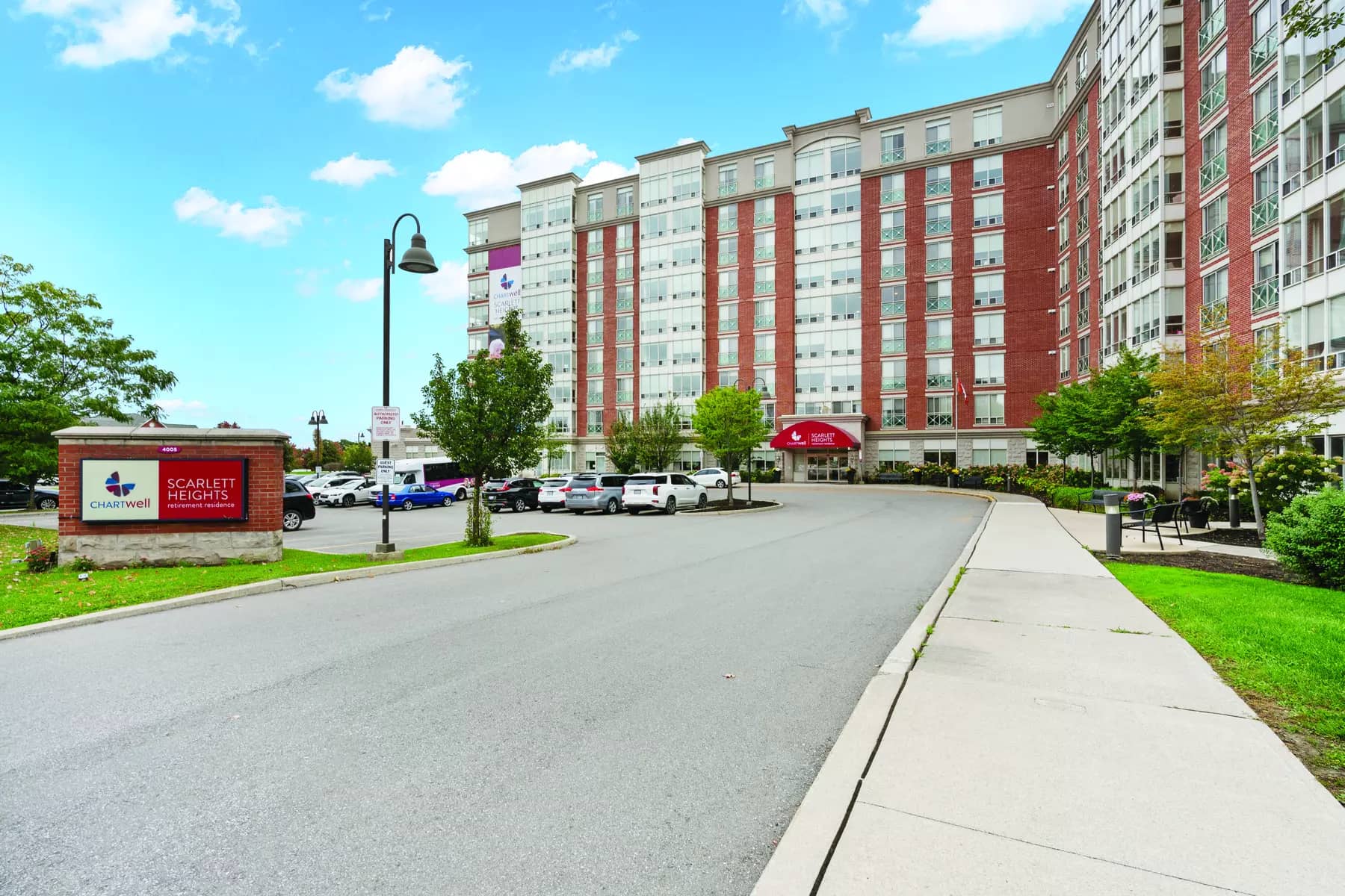 Exterior at Chartwell Scarlett Heights Retirement Residence