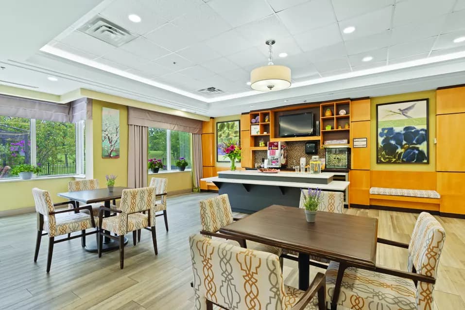 Bistro with seating at Chartwell Scarlett Heights Retirement Residence