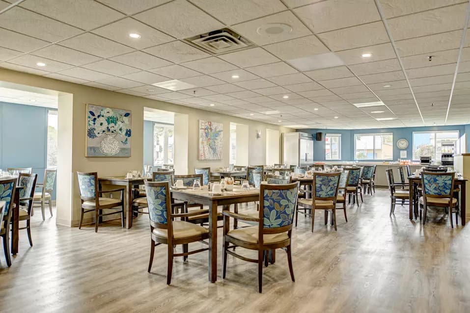 Grande salle à manger Chartwell Notre-Dame de Victoriaville résidence pour retraités
