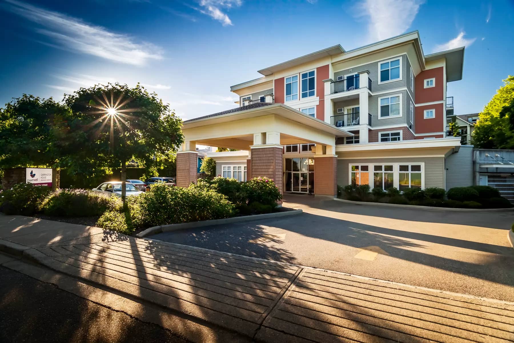 Beautiful exterior shot of Chartwell Carrington House Retirement Residence