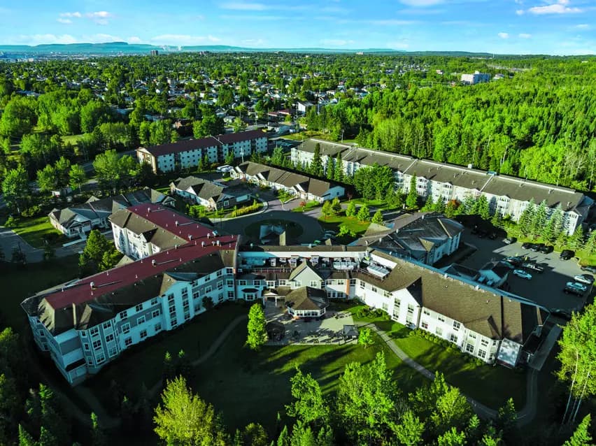 Aerial view of Chartwell Thunder Bay Retirement Residence